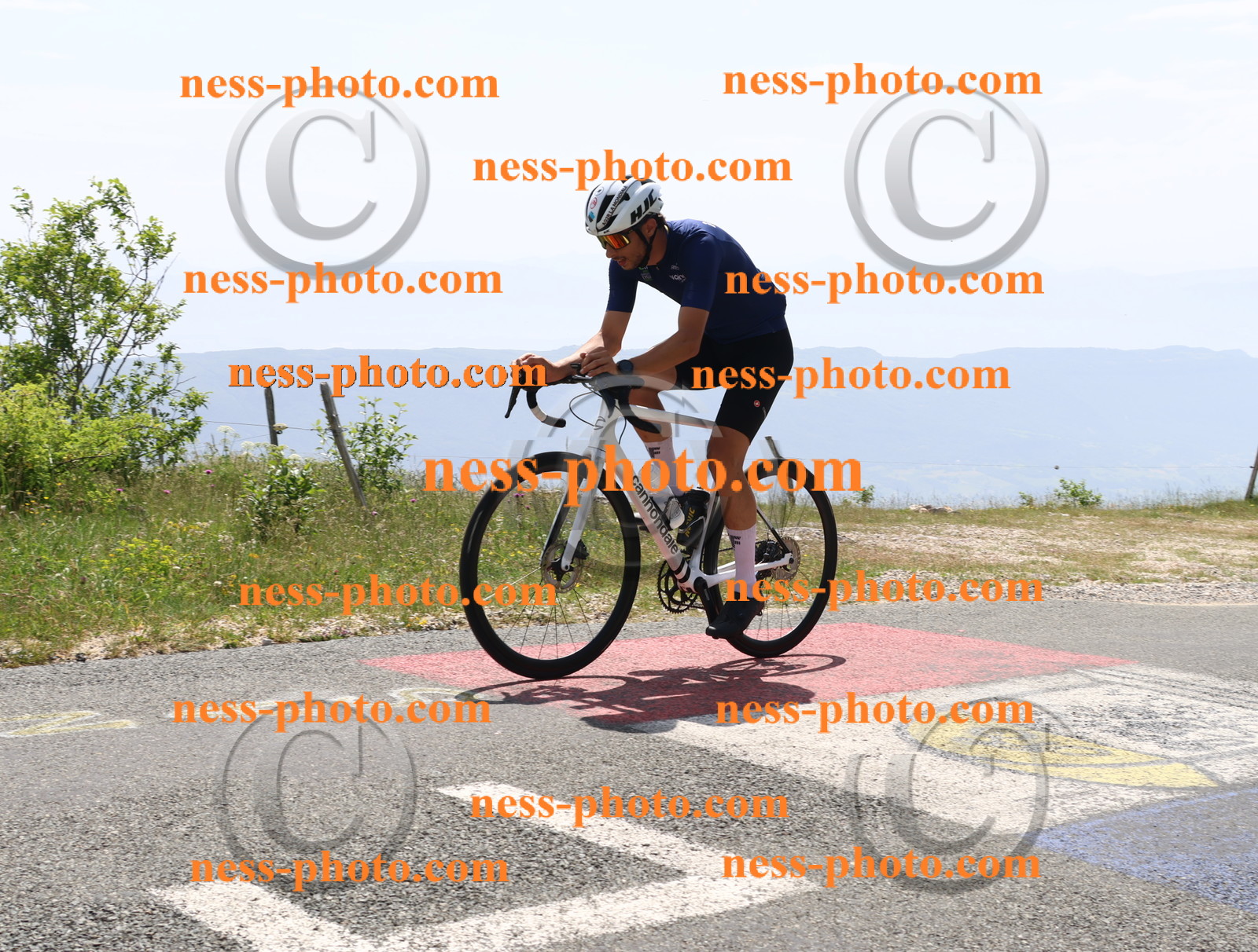 Col du grand Colombier (2105).JPG